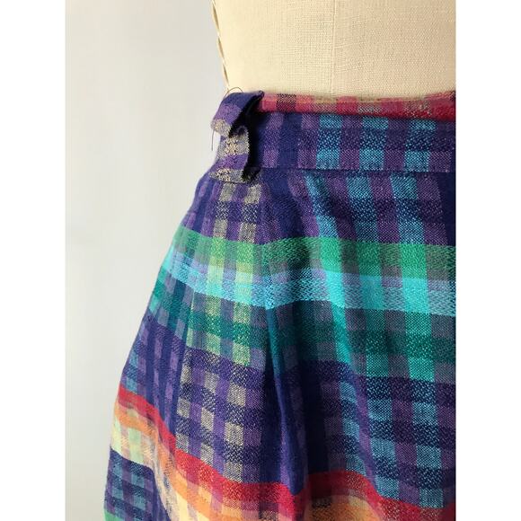 SIZE M 1980s High Waisted Plaid Shorts - Rainbow, Preppy, Bermuda - Picture 3 of 8